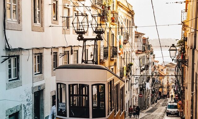 Ile przed porodem kupić wózek?